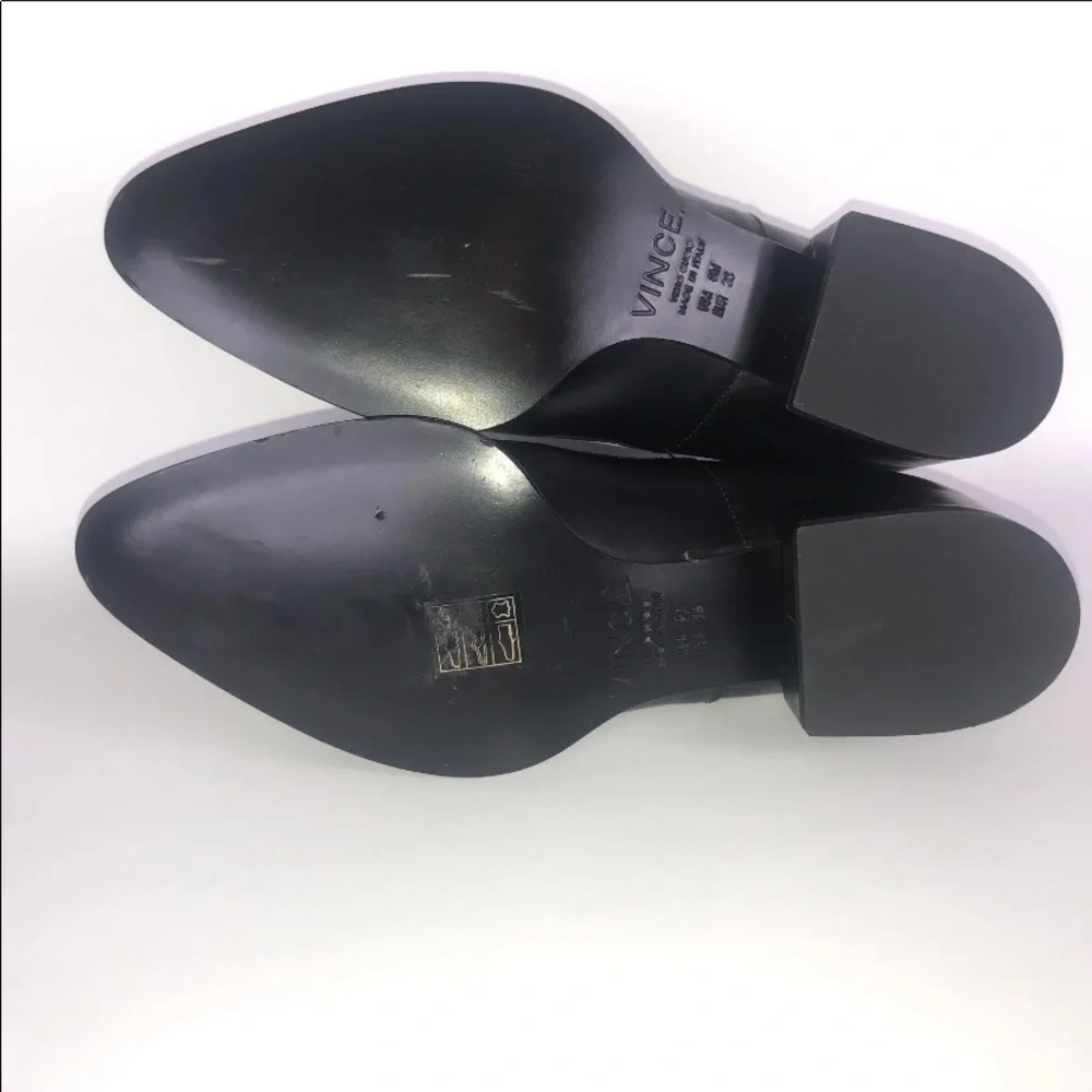 Vince Chelsea boot Womens 6 36 Black leather flat Italy slip on Yarrow